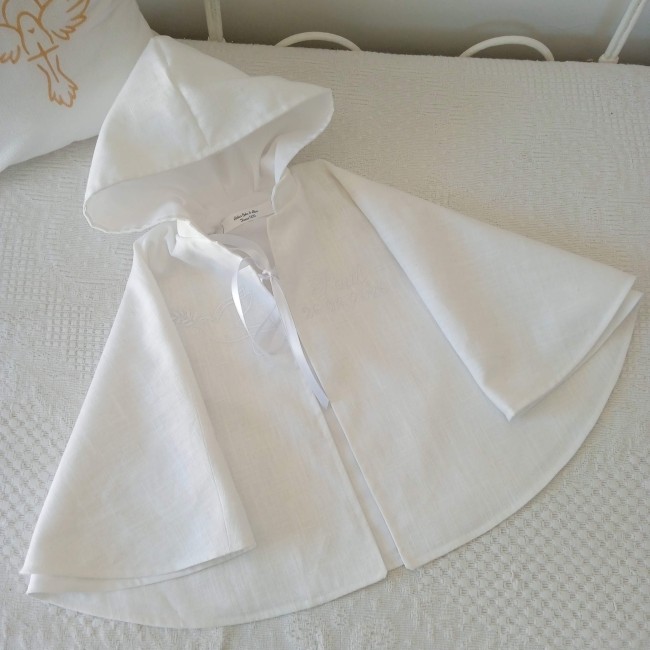 Vêtement de baptême bébé en lin naturel, réutilisable et transmis famille
