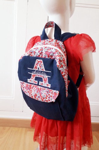 sac à dos maternelle zippé, fait main, tissu liberty au choix, personnalisable avec broderie