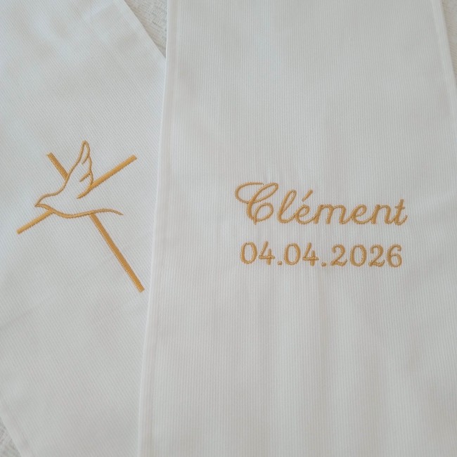 motif de broderie religieux pour cadeau souvenir d'un sacrement catholique