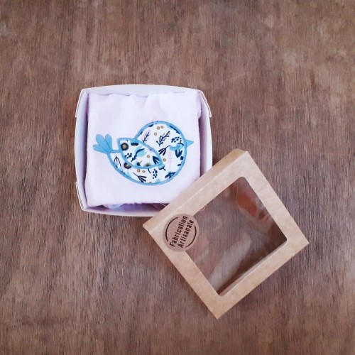 doudou plat personnalisé avec broderie , cadeau de naissance fait main, utile et durable! doudou plat personnalisé, cadeau de naissance fait main, utile, durable et pas cher