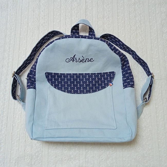 sac à dos maternelle fait main, tissu au choix, personnalisé avec broderie prénom ou dessin, zippé et doté de bretelles ajustable sac à dos maternelle fait main, tissu au choix, personnalisé avec broderie prénom ou dessin, zippé et doté de bretelles ajustable