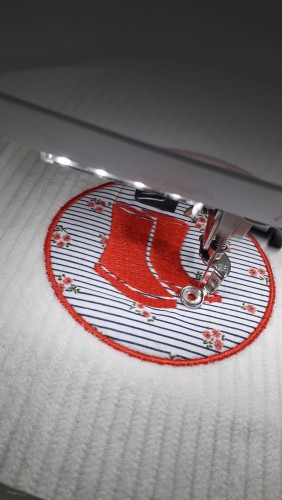 sac à dos maternelle Valentin fait main, bi colore, en velours, personnalisable avec broderie sac à dos maternelle Valentin fait main, bi colore, en velours, personnalisable avec broderie