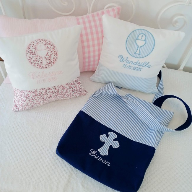 Petit sac de catéchisme personnalisé avec croix brodée et prénom Erwan