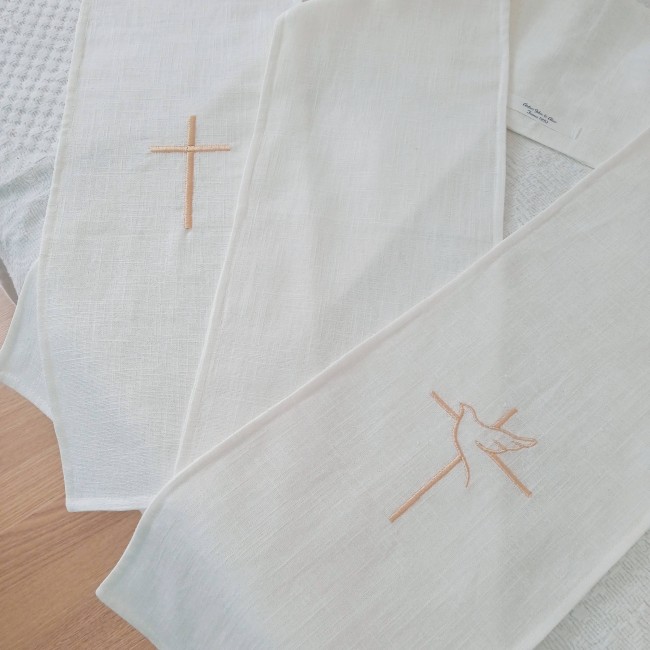 Écharpe de baptême adulte en stock! faite main, en LIN, broderie croix et colombe, idéale pour un baptême à Pâques. Envoi immédiat! Écharpe de baptême adulte en stock! faite main, en LIN, broderie croix et colombe, idéale pour un baptême à Pâques. Envoi immédiat!
