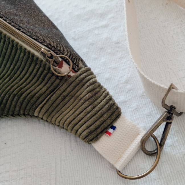 Détails en métal laiton antique du sac banane XL fait main