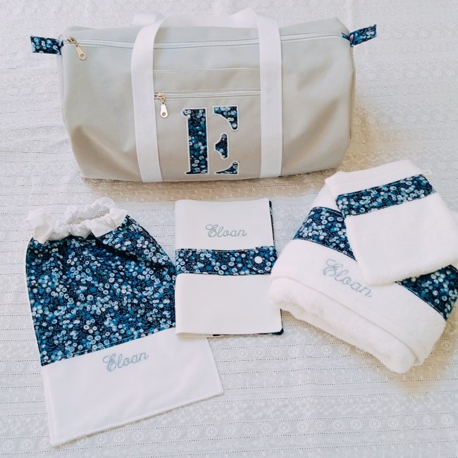sac polochon personnalisé, broderie prénom et couleur et liberty au choix! existe en version velours ou toile outdoor