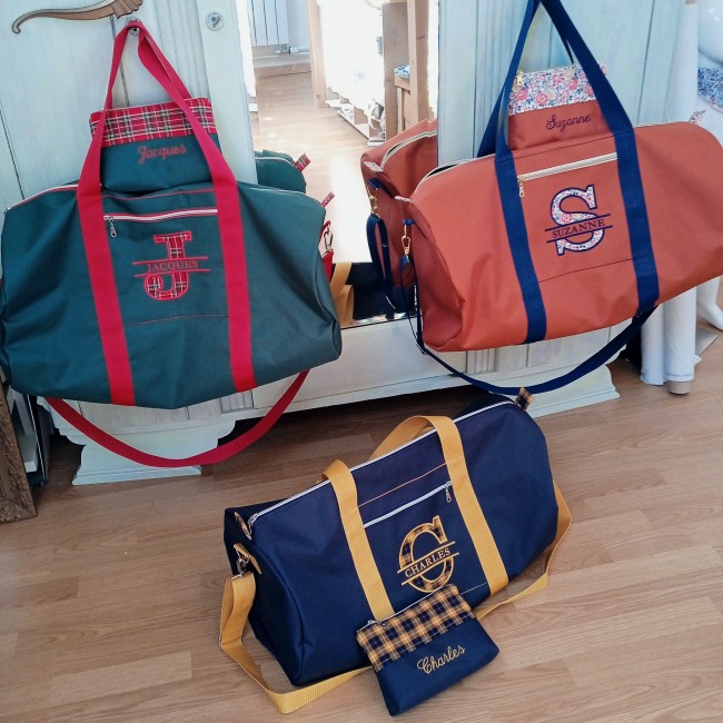 sac polochon personnalisé, broderie prénom et couleur et liberty au choix! existe en version velours ou toile outdoor