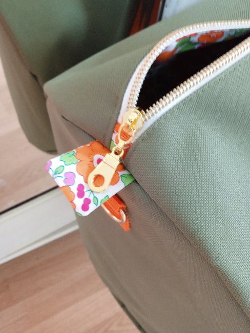 sac polochon personnalisé, broderie prénom et couleur et liberty au choix! existe en version velours ou toile outdoor