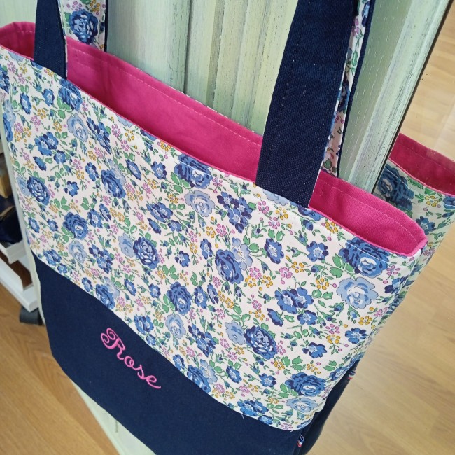 confections artisanales personnalisées avec broderie du prénom ROSE - cadeau de naissance - cadeau d'anniversaire - baptême