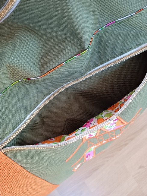 sac polochon personnalisé, broderie prénom et couleur et liberty au choix! existe en version velours ou toile outdoor