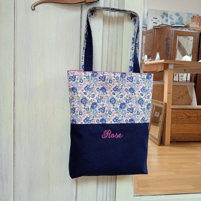 confections artisanales personnalisées avec broderie du prénom ROSE - cadeau de naissance - cadeau d'anniversaire - baptême