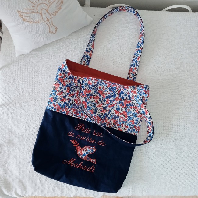 Sac de messe ou catéchisme, à personnaliser avec broderie catho ou prénom Sac de messe ou catéchisme, à personnaliser avec broderie catho ou prénom