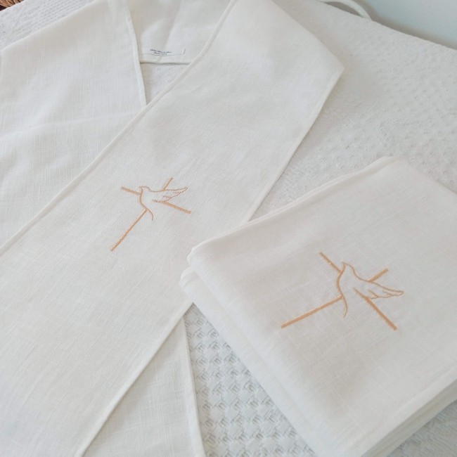 Écharpe de baptême adulte en stock! faite main, en LIN, broderie croix et colombe, idéale pour un baptême à Pâques. Envoi immédiat! Écharpe de baptême adulte en stock! faite main, en LIN, broderie croix et colombe, idéale pour un baptême à Pâques. Envoi immédiat!