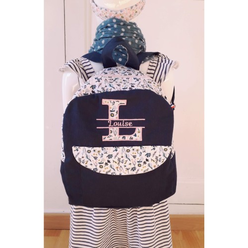 sac à dos maternelle fait main, tissu au choix, personnalisé avec broderie prénom ou dessin, zippé et doté de bretelles ajustable sac à dos maternelle fait main, tissu au choix, personnalisé avec broderie prénom ou dessin, zippé et doté de bretelles ajustable