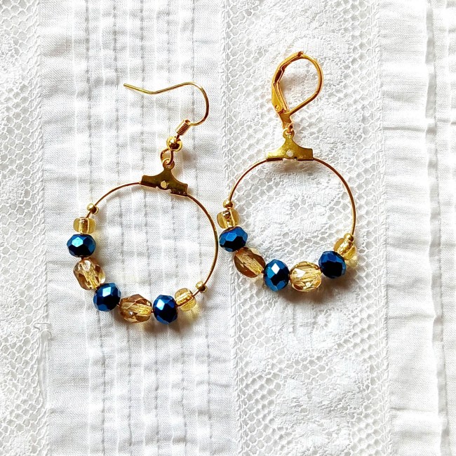 Jolies créoles pour femme bleu électrique et or