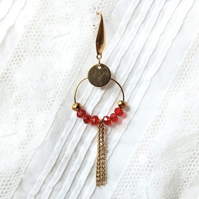 Longues boucle d'oreilles perle cristal rouge, support acier inoxydable doré