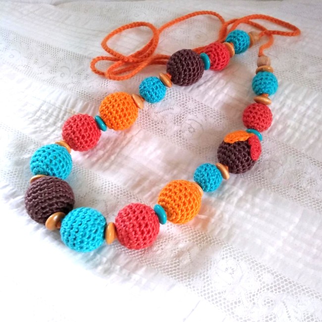 ce collier pour jeunes mamans est conçu de façon à être très sûr, il satisfait aux exigences de la directive générale sécurité produit