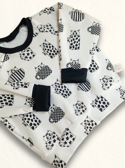 PACKSHOT-SWEAT-CHAT00002