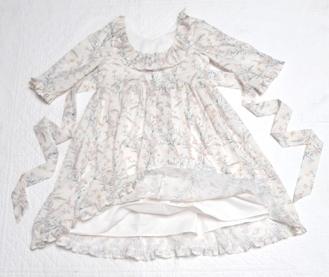 vue doublure et ceinture  robe Victoria  Liberty Downshire hill | 4pommes