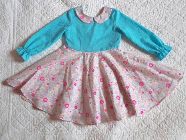 vue robe qui tourne Betsy gerbera haut coton bleu|4pommes