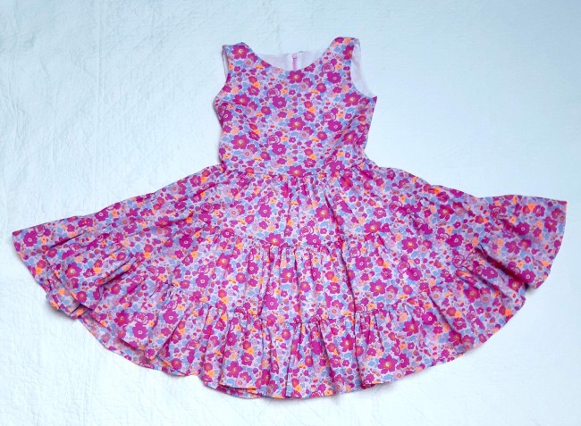 vue ampleur jupe robe Carmen sans manches liberty Betsy Malibu | 4 pommes