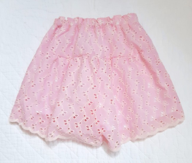 vue dos jupe short broderie anglaise rose|4pommes