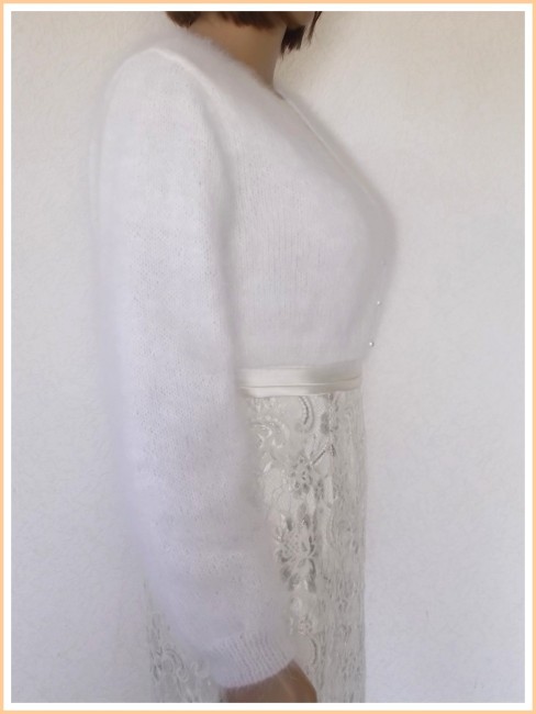 b3e396a042fd616d09322e753865b9a2f068a289-lg