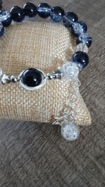 Bracelet perles de verre bleu/blanc