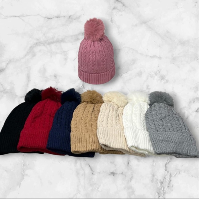 Bonnet à revers avec pompon