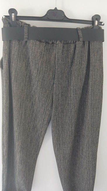 Pantalon chic avec sa ceinture