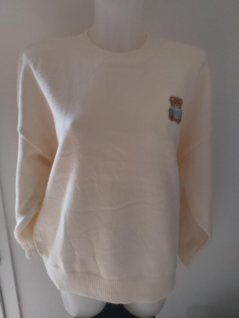 50% polyamide 35% polyester 10% laine 5% élasthanne