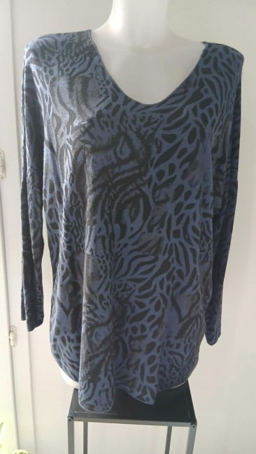 Pull imprimé sauvage