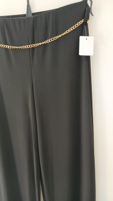 Pantalon noir évasé avec ceinture