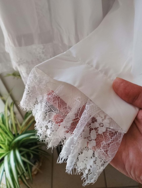 Chemise blanche et dentelle