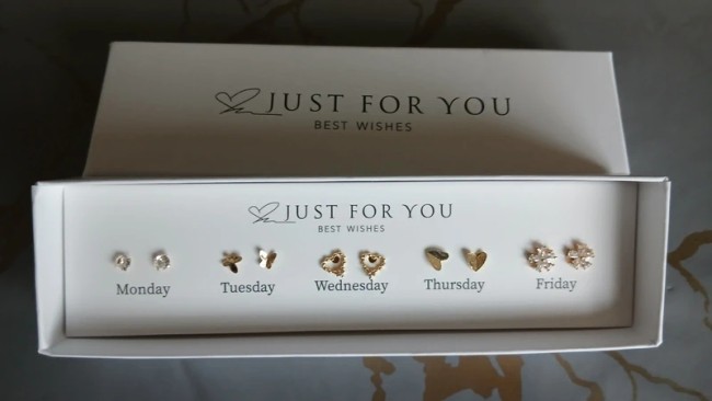 Semainier de boucles d'oreilles