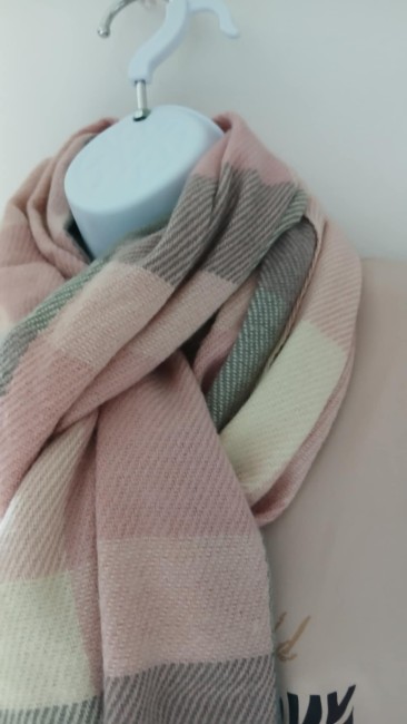 Echarpe carreaux tons rose/gris