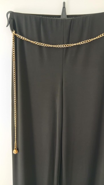 Pantalon noir évasé avec ceinture