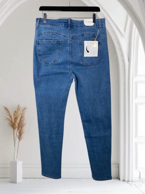 Jean Slim Magic Waist Push Up