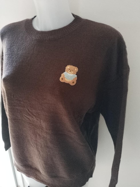 50% polyamide 35% polyester 10% laine 5% élasthanne