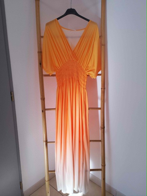 Robe cache coeur ton orange