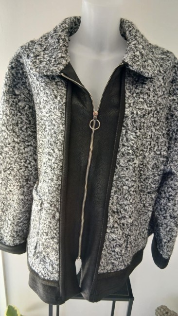 Veste pelucheuse avec suédine