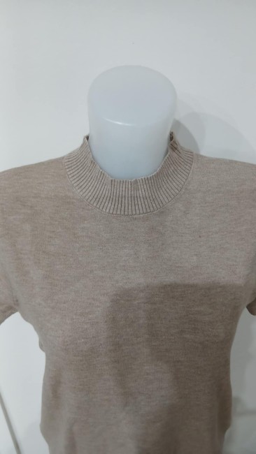 Pull à col montant mi-hauteur