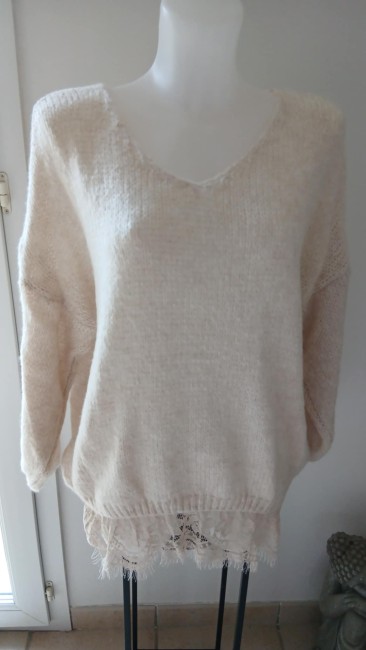 Pull Oversize col V avec dentelle