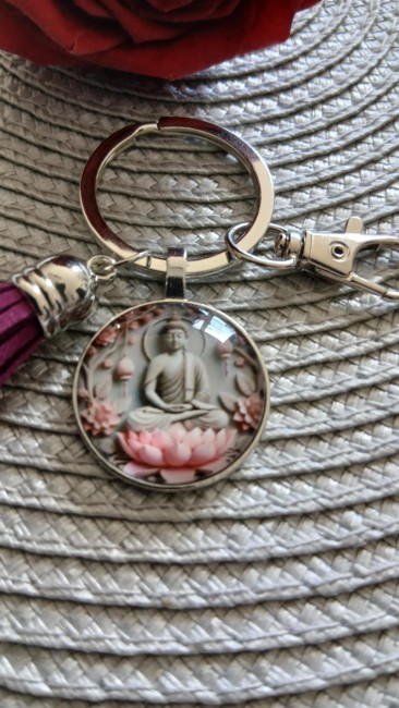 Porte clé Boudha et pompon