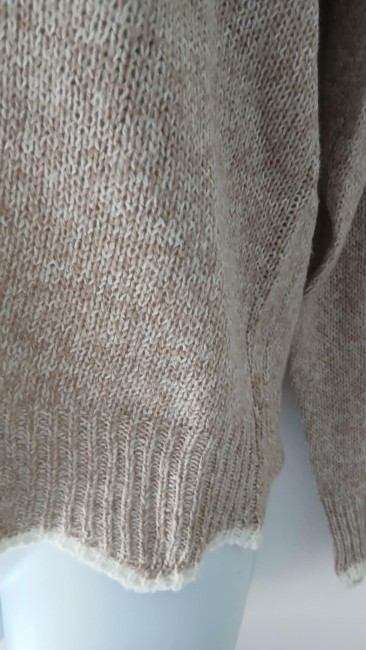Pull over col V beige/blanc