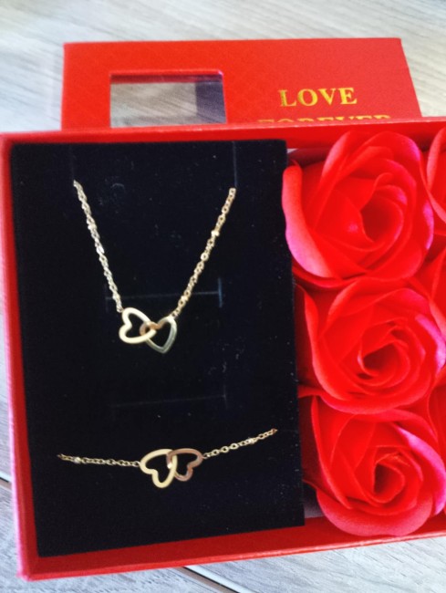 Parure collier et bracelet coeurs entrelacés