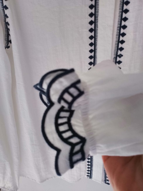 Chemise blanche brodés marine 