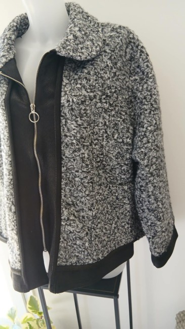 Veste pelucheuse avec suédine