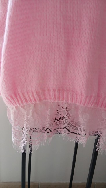 Pull Oversize col V avec dentelle