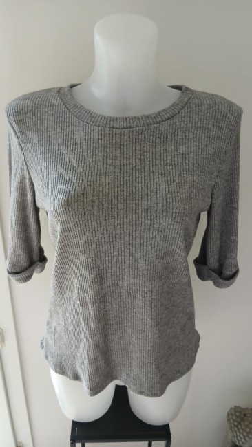 Top côtelé brillant à manches mi-longues